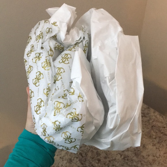 Guess Brown Signature Leather Cosmetics Bag - Picture 11 of 11